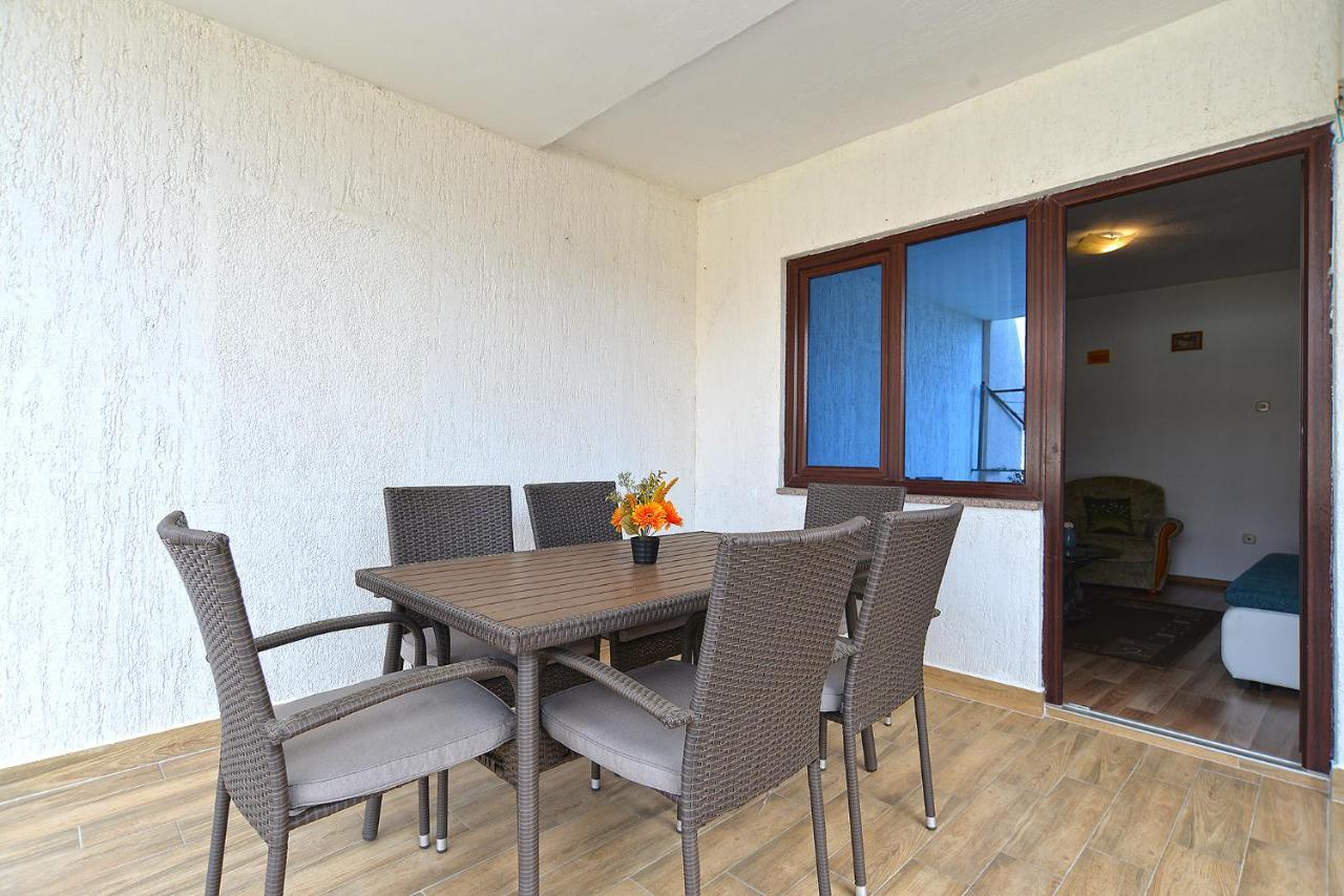 Apartments Milka 2074 Poreč Buitenkant foto