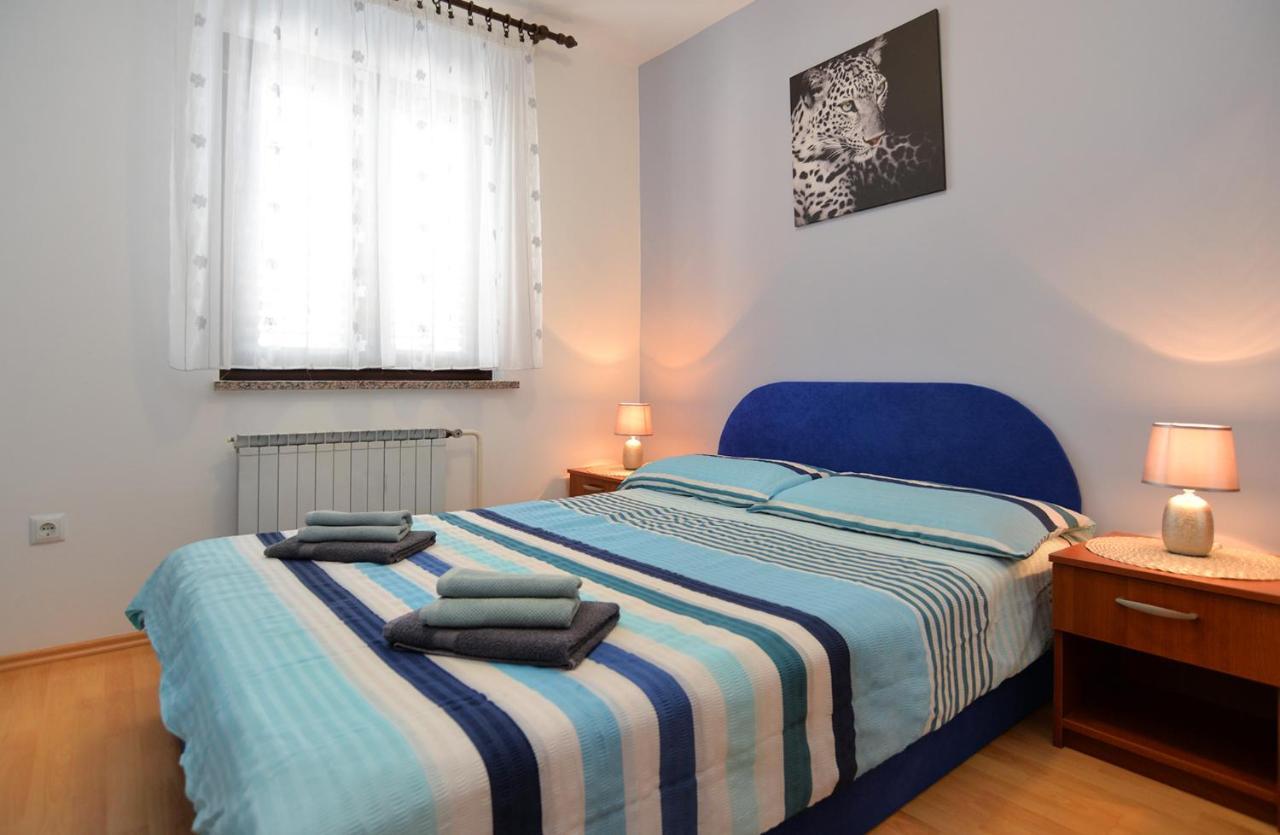 Apartments Milka 2074 Poreč Buitenkant foto