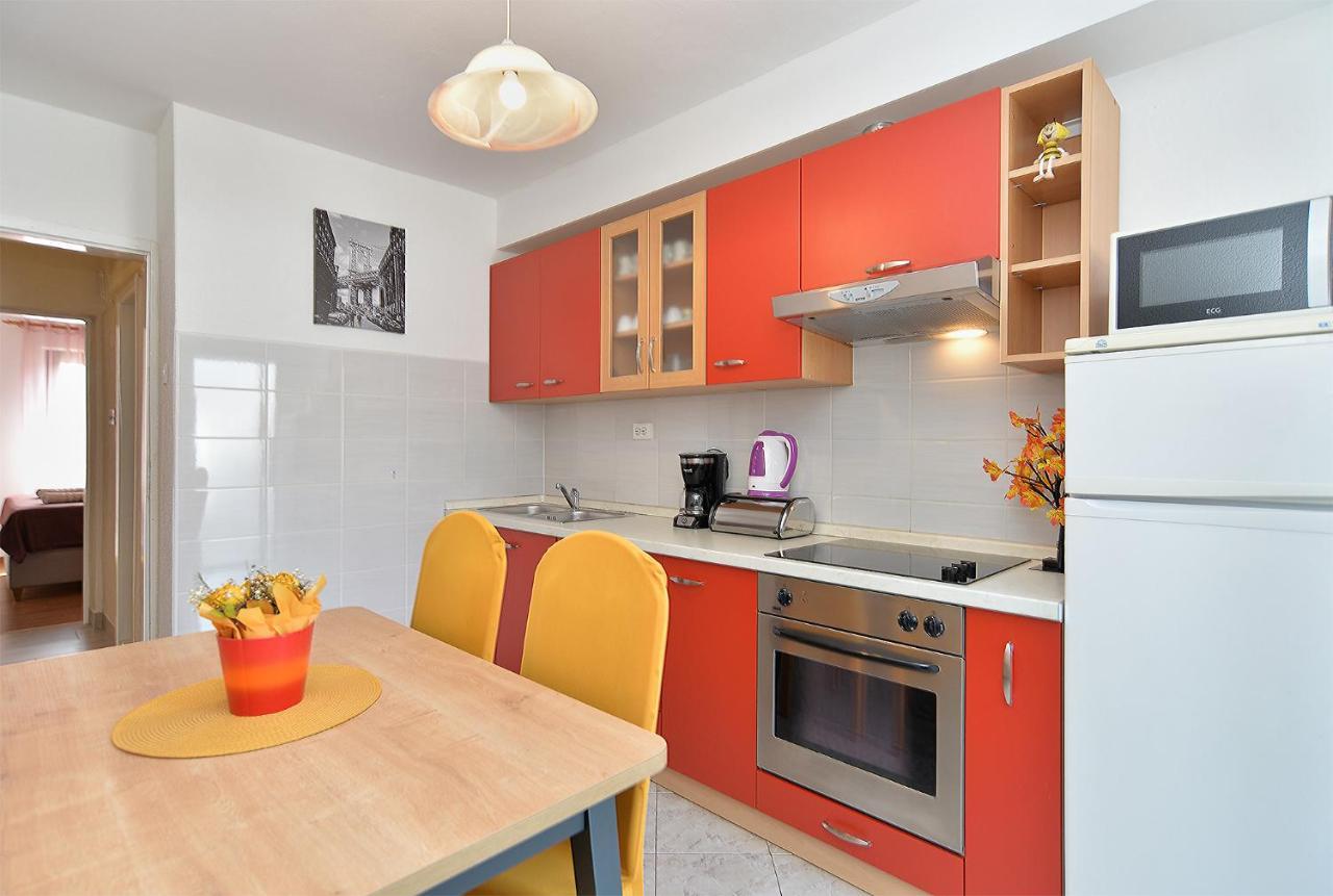 Apartments Milka 2074 Poreč Buitenkant foto